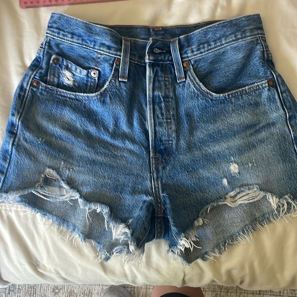 Levi’s - Picture 7 of 7